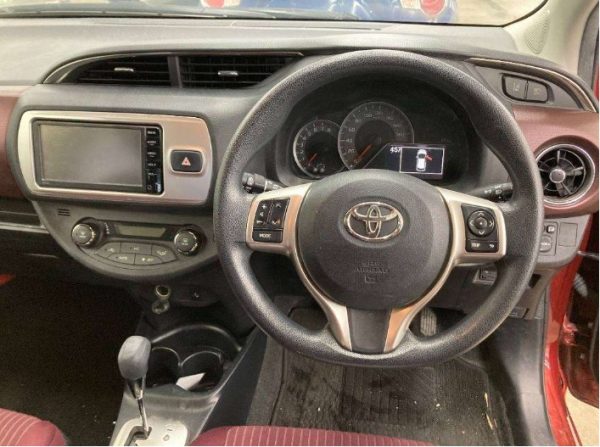 Toyota Vitz Maroon - Image 2