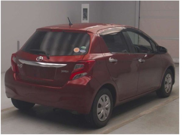 Toyota Vitz Maroon - Image 5