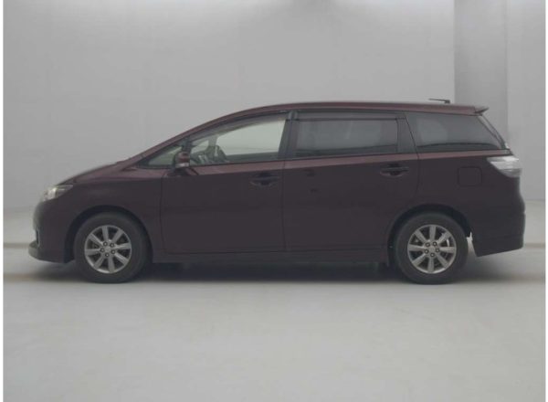 Toyota Wish Maroon - Image 3