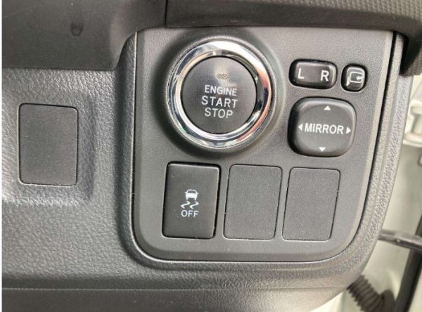 Toyota Wish White - Image 6