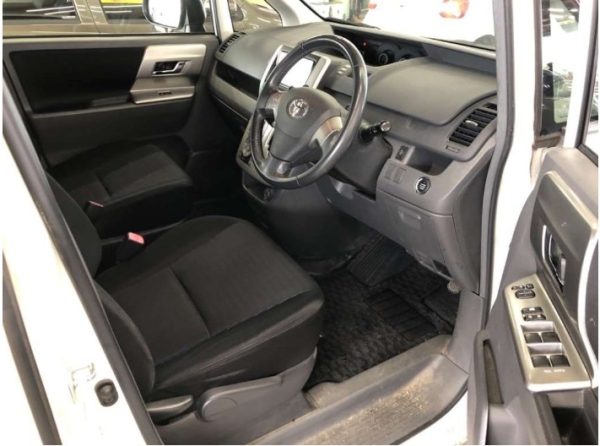 Toyota Voxy White - Image 5