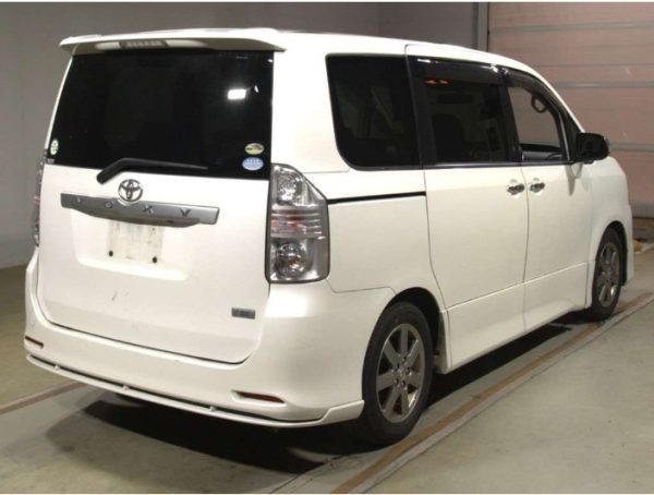 Toyota Voxy White - Image 3