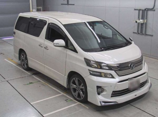 Toyota Vellfire White
