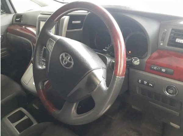 Toyota Vellfire White - Image 4