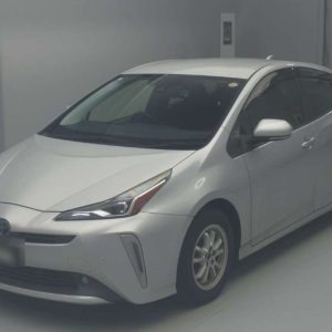 Toyota Prius S Safety Plus 2